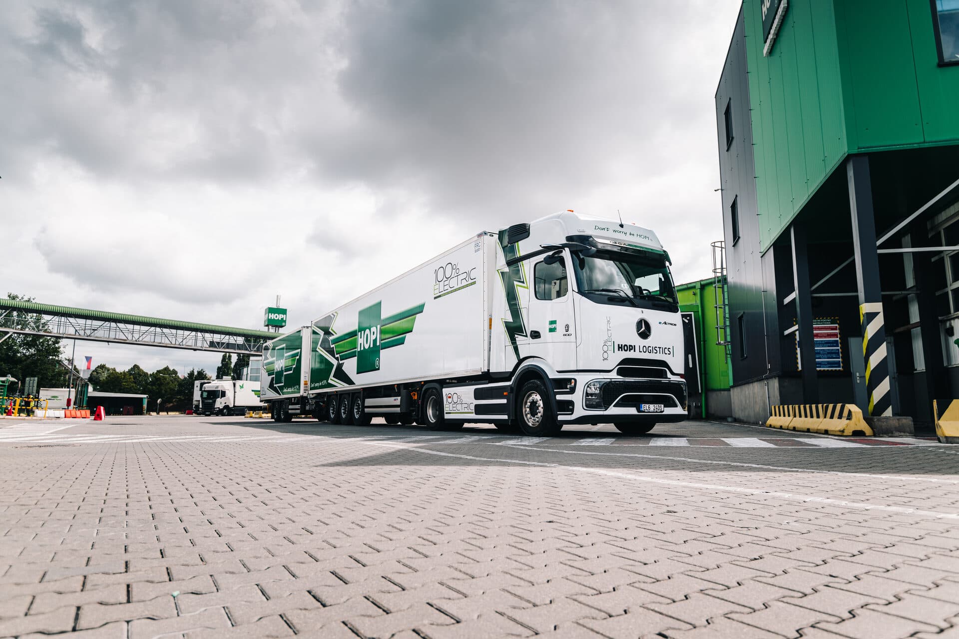 Koncept elektrické soupravy roadtrain